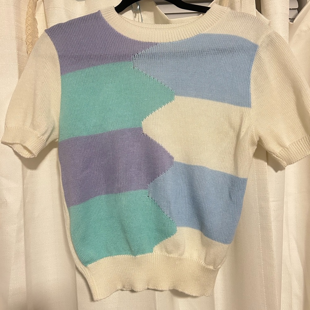 Color Block Short Sleeve Sweater